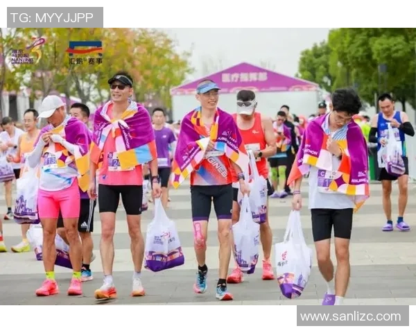 南京街舞队在马拉松大满贯中的团队协作表现精彩纷呈引发热议