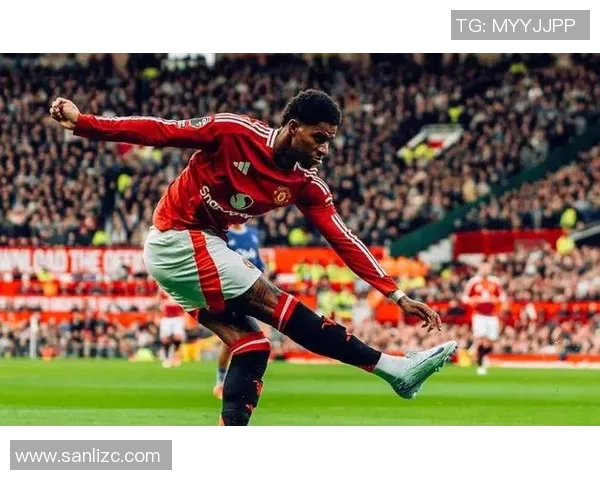 拉什福德的崛起之路：从青训小将到英超明星的奋斗历程解析