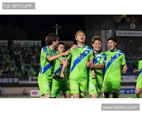 湘南海洋迎战大阪钢巴展现足球激情与团队精神的巅峰对决