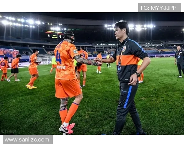 贵州智城迎战山东鲁能全力争胜展现球队实力与斗志 贵州智城迎战山东鲁能全力争胜展现球队实力与斗志