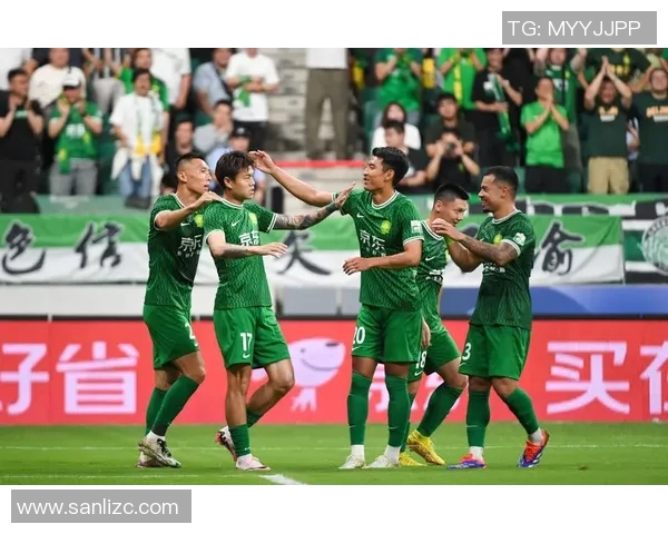 全北现代与北京国安激战亚冠赛场谁将晋级下一轮决战