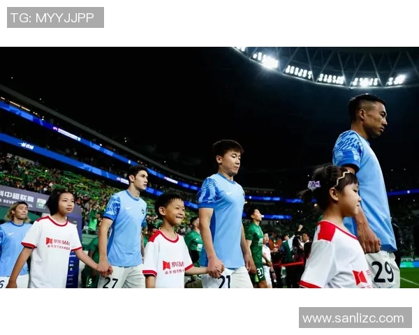 北京国安与山东队激战正酣比分悬念不断球迷期待精彩反转