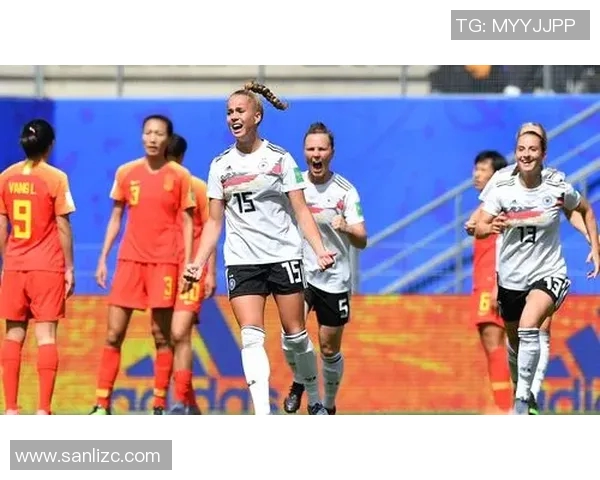 南非女足与德国女足激战正酣谁能在世界杯赛场上笑到最后