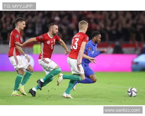 国民竞技与柏斯度的激烈对决揭示足球战术的魅力与球队精神的碰撞