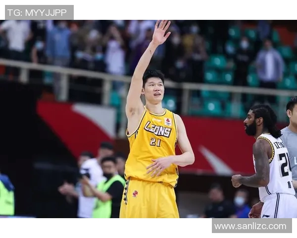 胡金秋的篮球之路：从青涩少年到CBA明星的成长故事与奋斗历程