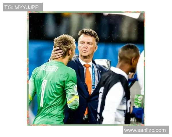 2014年世界杯决赛回顾:荷兰与西班牙的激烈对决与历史意义 2014年世界杯决赛回顾:荷兰与西班牙的激烈对决与历史意义