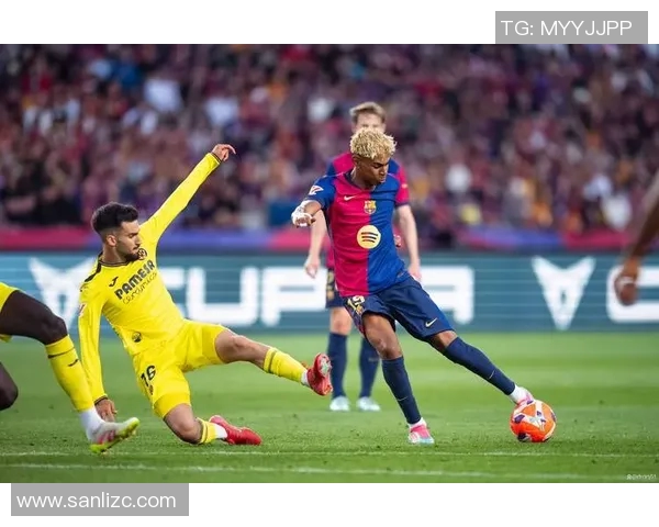 西甲激战巴塞罗那主场迎战拉科鲁尼亚争夺三分荣耀 西甲激战巴塞罗那主场迎战拉科鲁尼亚争夺三分荣耀