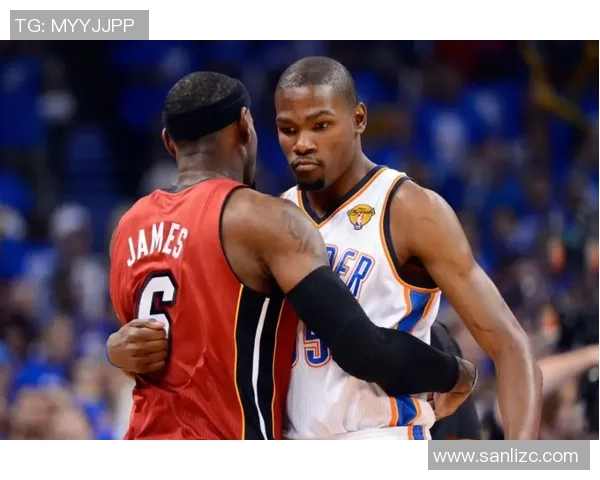 杜兰特申请交易引发热潮太阳热火76人三队争抢明星球员 杜兰特申请交易引发热潮太阳热火76人三队争抢明星球员