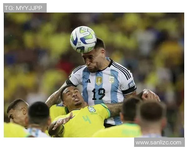 瓜达拉与黑美洲的激烈对决展现足球魅力与球队精神的巅峰较量 瓜达拉与黑美洲的激烈对决展现足球魅力与球队精神的巅峰较量