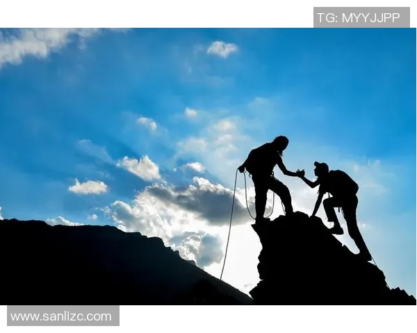 张伟独家分享攀岩技巧与心得体会助你突破自我攀登新高峰